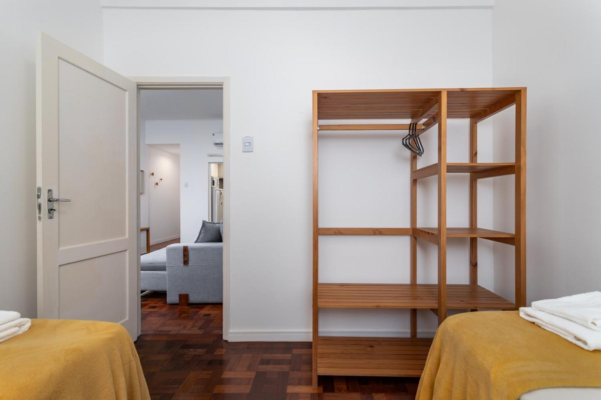 Apartment Ape Charmoso Em Copacabana Com Ar